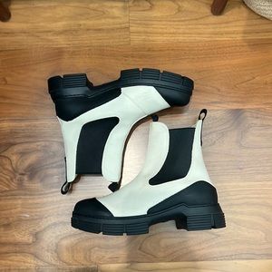 Ganni Black and White boots